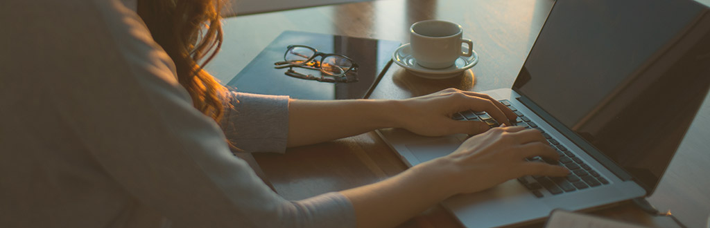 土日祝休み!未経験OKの正社員求人