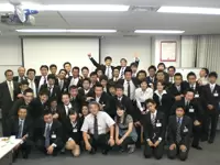 毎年100名ほどのMRを輩出。業界トップクラスの合格率を誇ります