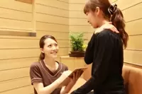 来店時は辛そうだったお客様が笑顔になって帰っていく・・・あなたの技術でお客様を笑顔にしてください。