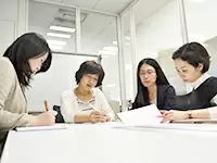 ミーティングの光景です。わからないこともその場で解決できるので安心です！