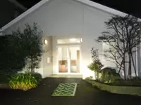 平屋を使ったワンフロアで構成されている茶話本舗 青葉。
