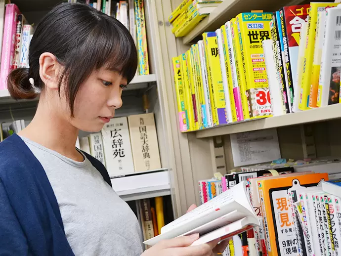 書店で自分の仕事を見かける機会も多くて、その分やりがいも感じられます。