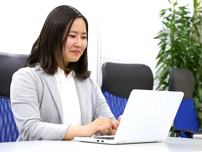《営業》女性社員が多数活躍中！売上No.1営業となった女性もいます。