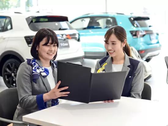 受付の経験を経て、クラーク業務を目指すのもＯＫです。