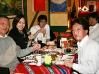 たまには社員で飲むこともしばしば♪チームワークと雰囲気のよさは抜群です。