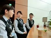 休憩中の１コマ。ブレイクタイムから、チームワーク・連帯感が生まれます。