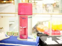 産地のピュアな「天然水」にこだわったミネラルウォーター。口にすればすぐに違いがわかります。