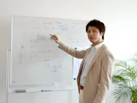 「将来、海外拠点なども安心して任せられる運用オペレーターを、ここ東京オフィスで育成します！」