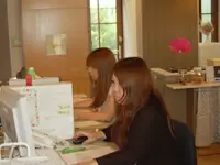 20～30代の女性スタッフが活躍中☆明るくて気持ちの良いオフィスです！