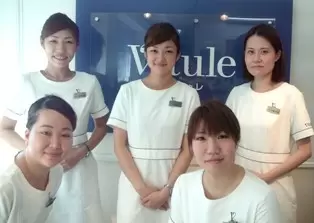 スタッフは明るくて、みんな仲良し♪美容の話で盛り上がります！