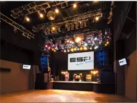 レコーディングスタジオやライブホールなども、あなたの職場のひとつ。