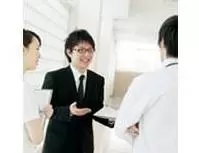 福祉用具のレンタル販売の担当ともやり取りをしながら円滑に社内業務を行ってください。