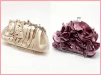 ドレスはもちろん、ボレロ、靴、アクセサリーまでトータルコーディネートを叶える豊富な品揃えが自慢☆