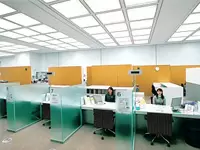 【Photo3】富裕層のお客様と接する機会が多い職場ため、落ち着いた雰囲気です。