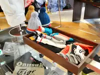 靴だけではなく様々なアイテムを展開するオニツカタイガー。