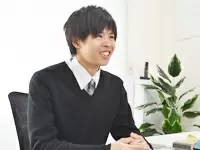 元美容師の新入社員。前職に関係なく若手メンバーが活躍中！
