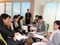 接遇は研修でしっかりと学んでいくので、未経験の方でも安心してください。