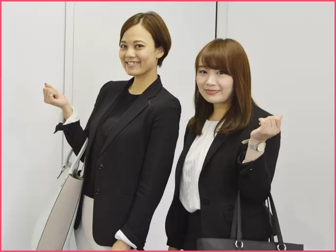 上司や先輩と距離も近いスミセイ。ミーティングでは社歴に関係なく、意見やアイデアを言い合っています