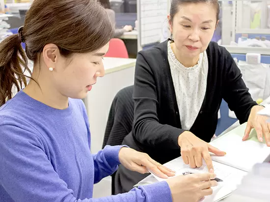 面倒見の良い先輩が多く、アットホームな職場♪丁寧なサポートがあるから、安心して働けます。