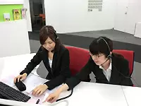 明るく、活気溢れる社内。メンバー同士仲が良く、互いにサポートし合う社風なので、安心ですよ♪