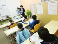 設立以来変わらない教育理念と、培ってきたノウハウに基づき、多くのインストラクターが活躍しています。