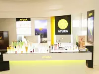 働く女性がメインターゲット。東洋美学を基本にしたコスメブランドです。