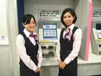 親切・丁寧な対応が、お客様の満足度につながります。部署を問わず社員全員笑顔を大切にしています！