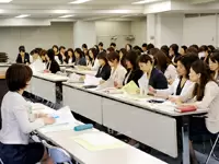 充実の研修プログラムを ご用意しています！研修がしっかりしているから、まったくの未経験でも安心です！