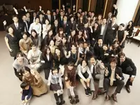 １０周年記念パーティをスタッフの家族も招き六本木ヒルズで行いました。