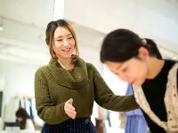 未経験の方でも安心してイチから接客を学べます！