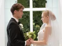 結婚式を迎える方の本来の美しさと笑顔を最大限に引き出す仕事です。