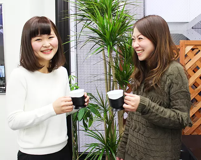 社員同士の距離の近さも魅力のひとつ！チームワークを大切に、業務に取り組んでいます。