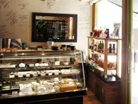 "Delicatessen Petite Souple"お家でも本格フレンチをお楽しみいただける「デリカテッセン」として営業中。