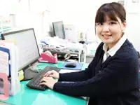 受付事務、生産スタッフともに未経験からスタートした方が活躍中。私達と一緒にぜひ働きませんか？