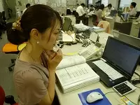 外出が多いマンション管理・運営スタッフに代わり、社内での事務的なサポートを行います。