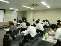 何よりも社員を大切にする当社。スキルアップのための研修を積極的に行っています。