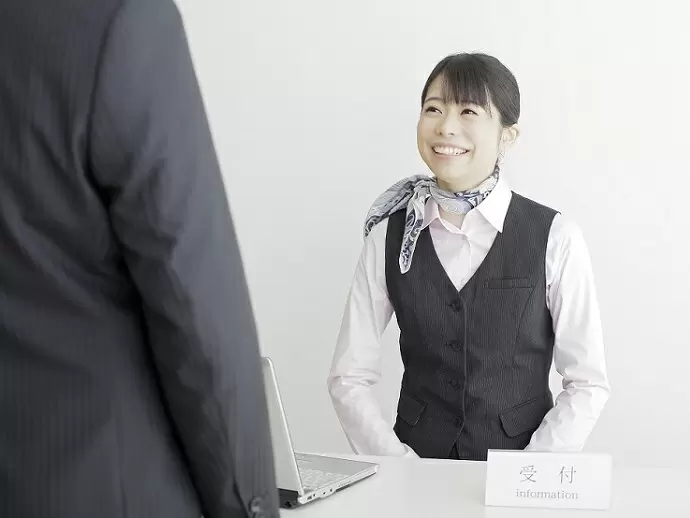 拡大中の受付業務は、VIPなど高いレベルの接客対応もあり、ホスピタリティマインドを存分に活かせます。