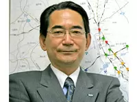 豊富な年間休日や出産・育児制度も充実している当社で、長く活躍してください！（事業部長　鈴木）