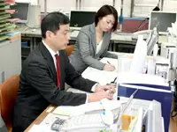 分からないことがあっても、ベテランの先輩が丁寧に教えてくれます。
