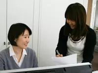 不安なことは近くにいる先輩に確認！積極性が大切です。