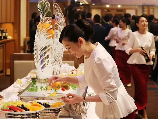 帝国ホテルをはじめとした大手ホテル内でのイベントに携わることも多く、華やかな空間を楽しめます。