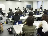 女性営業担当者のスキルアップを応援するセミナーを社内で実施しています。
