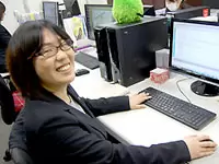 ≪Webデザイナー≫なるべくはやく帰って、自分のしたいことをする時間を大切にしています。
