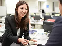 名刺交換をしたことがない方や、社会人デビューという方も安心。しっかり先輩が指導します。
