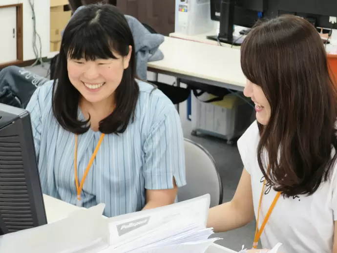 女性社員の活躍が光る当社。多様な仲間が安心していきいきと働いていることが、急成長を支えています。