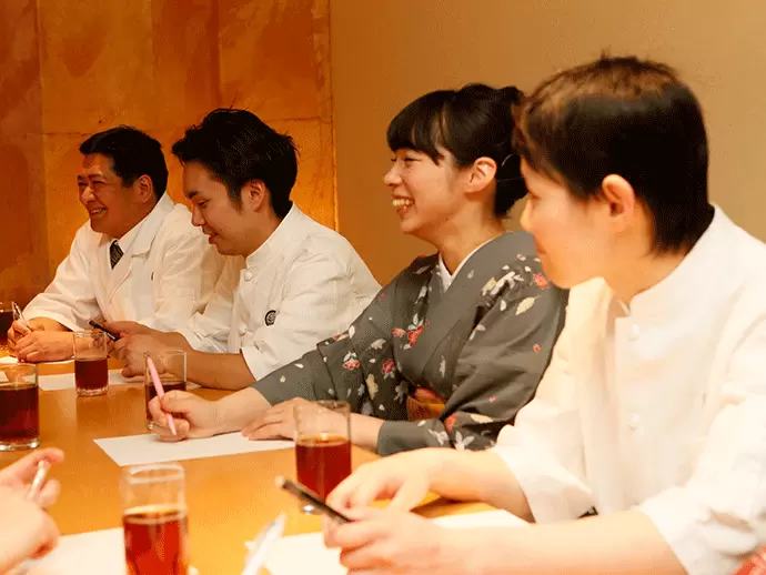 職種に関係なく仲が良く、店内はアットホームな雰囲気です♪
