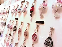 雑誌やテレビで紹介され人気上昇！百貨店からの引き合いが続出しています。