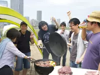 社内イベントも充実！毎年、バーベキューや　　　　　　クリスマスパーティーは盛り上がっています★