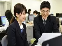 時代の先を行くタクシー会社には、働きやすさとスキルアップできる環境があります！