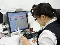 まずは基本的な業務からお教えします。